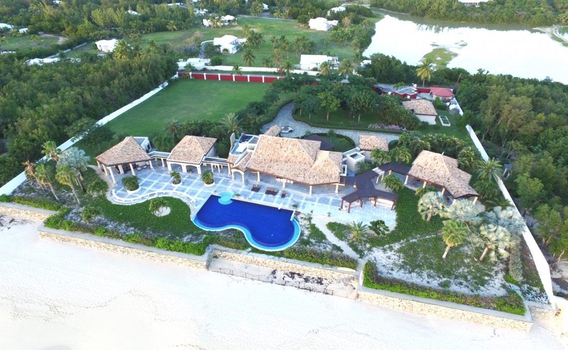 villaterresbasses
Casa De La Playa Estate 