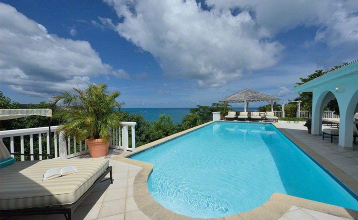Terrace, Pool and ocean view